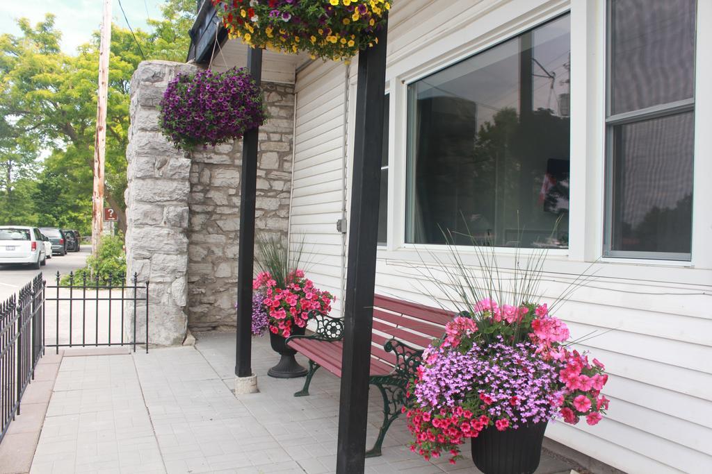 New Rockland Motel Bobcaygeon Bagian luar foto