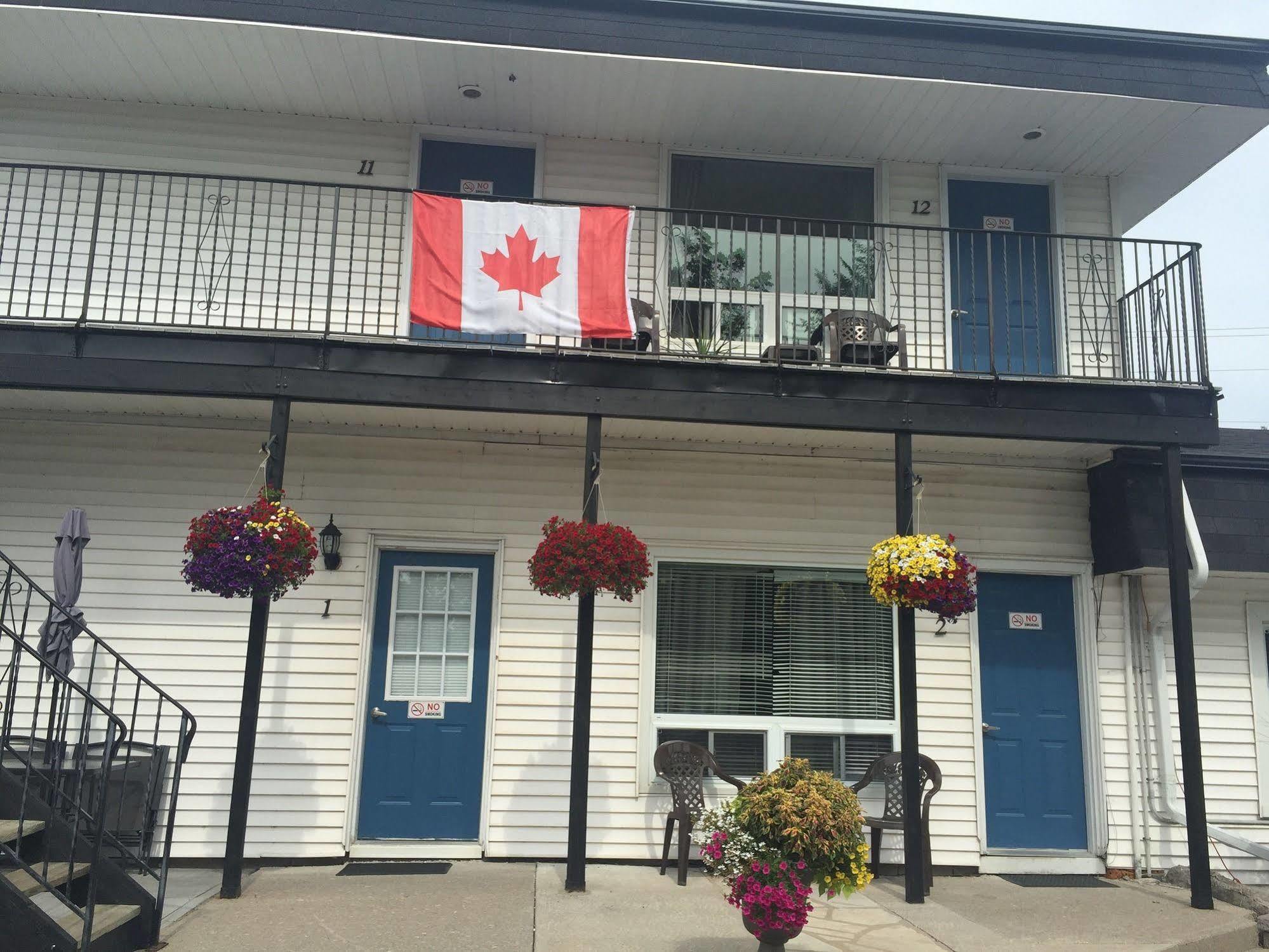 New Rockland Motel Bobcaygeon Bagian luar foto