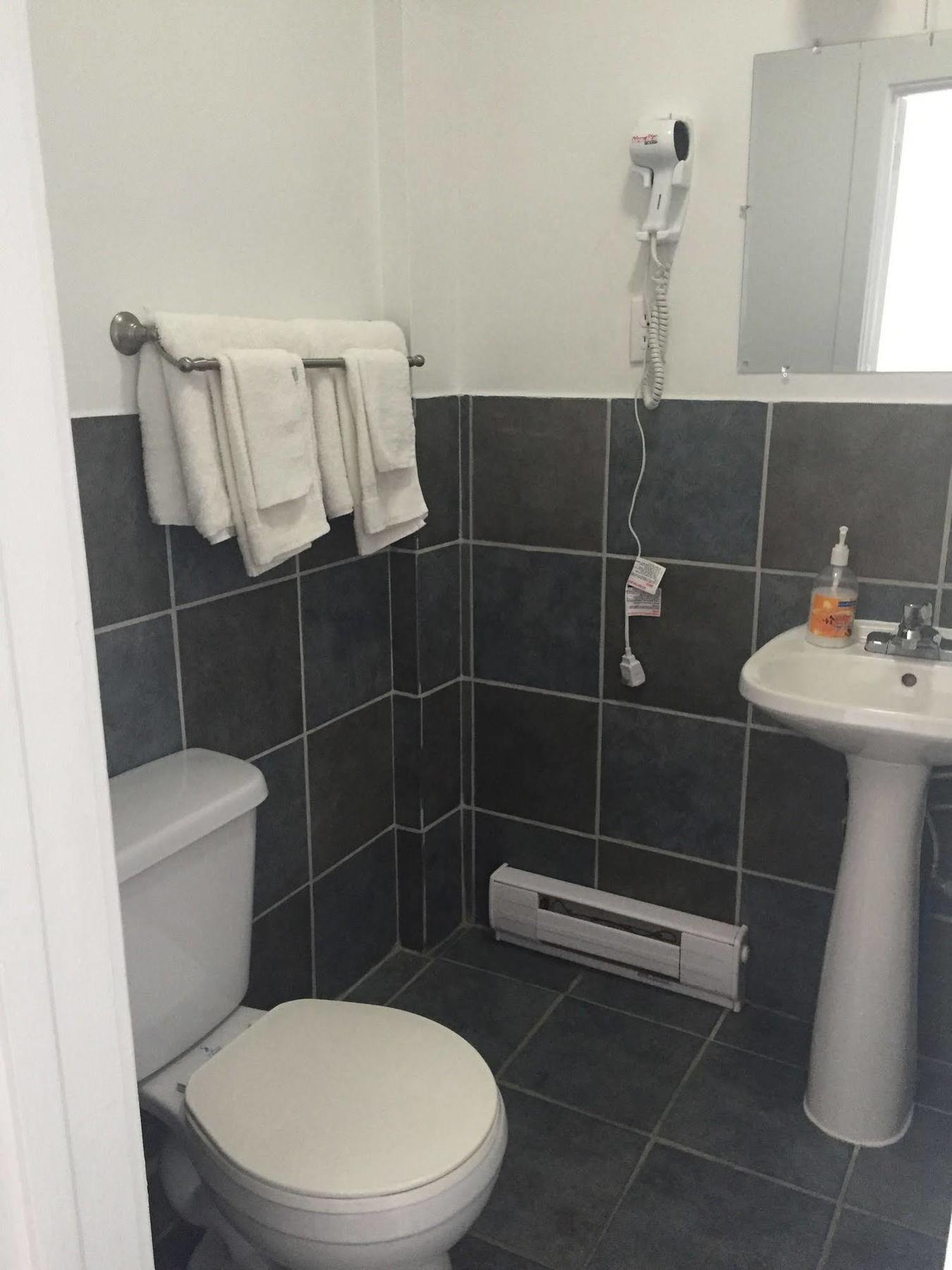 New Rockland Motel Bobcaygeon Bagian luar foto